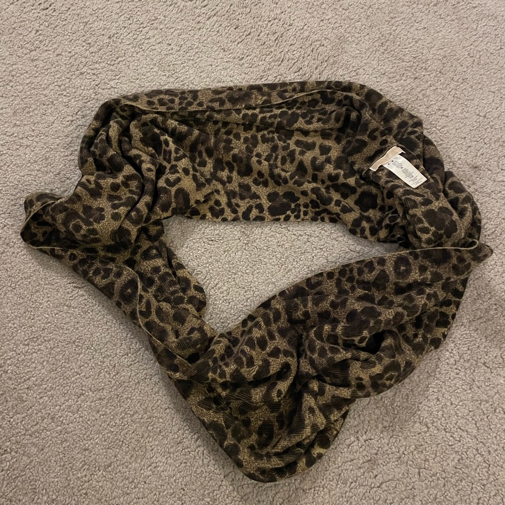 Michael Kors leopard print over sized infinity scarf